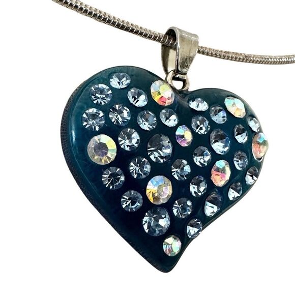 Blue Heart Pendant Choker with Rhinestones 💙 - Picture 6 of 7
